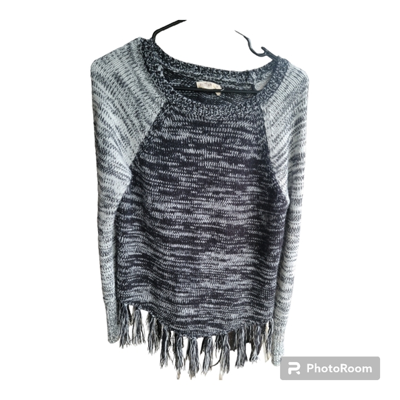 Hollister fringe sweater boho size M - Picture 1 of 4